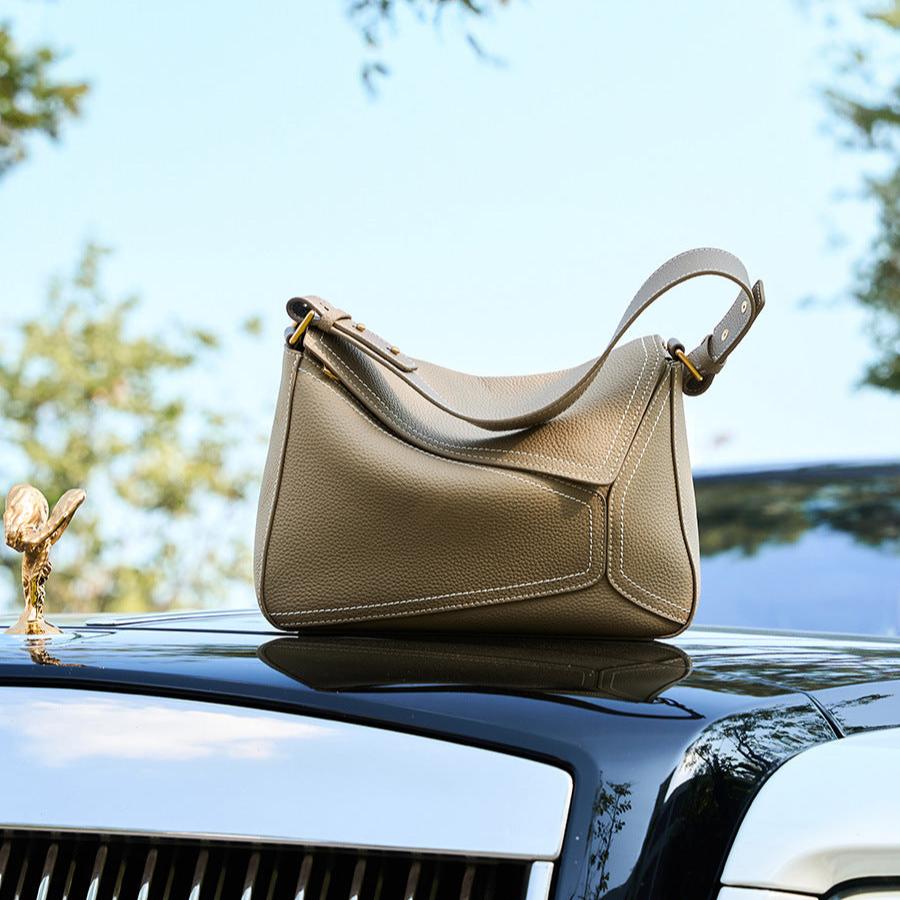 Elegant Soft Leather Shoulder Bag – Chic Crossbody Purse for Women