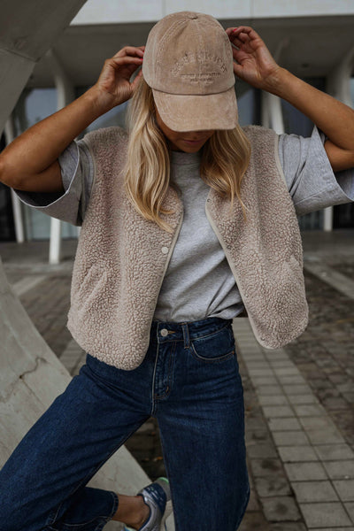 Beige Taoh Vest – Cozy Shearling-Effect Cardigan