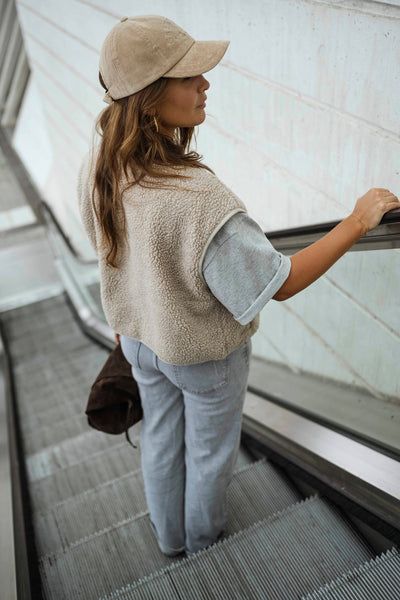 Beige Taoh Vest – Cozy Shearling-Effect Cardigan
