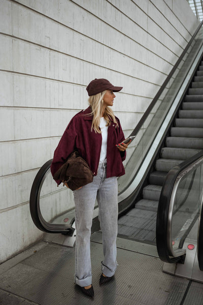 Burgundy Suede‑Effect Dave Jacket with Gold Zipper Relaxed Fit