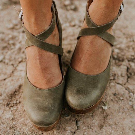 Round Toe Leather Sandals